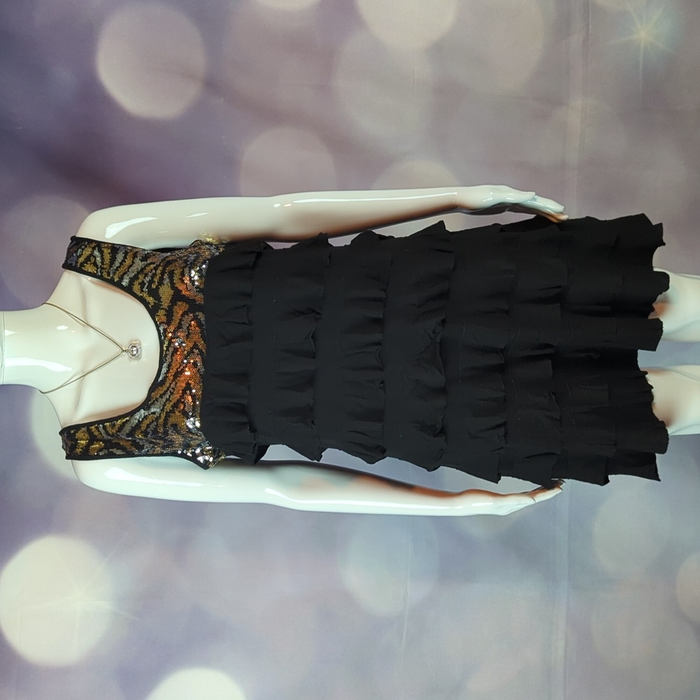 Patchington sz L Sequined Tiered Ruffled Sleeveless Midi Dress